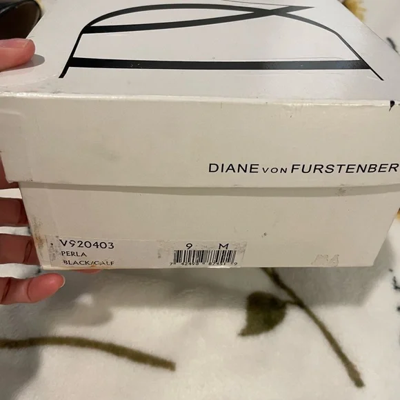 Vintage DVF Diane Von Furstenberg heels - Picture 10 of 10